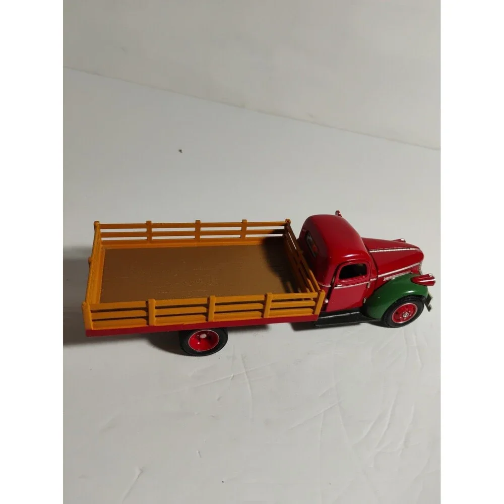 1941 Chevy Flatbed Truck 1/32 Scale Diecast Collectible 8-1/8